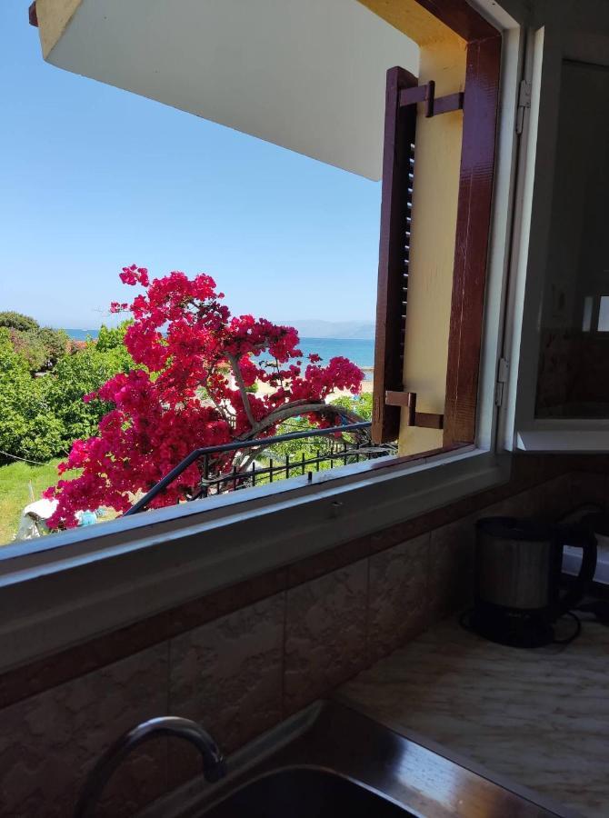 Cavos Sunrise Beach Apartments 카보스 외부 사진
