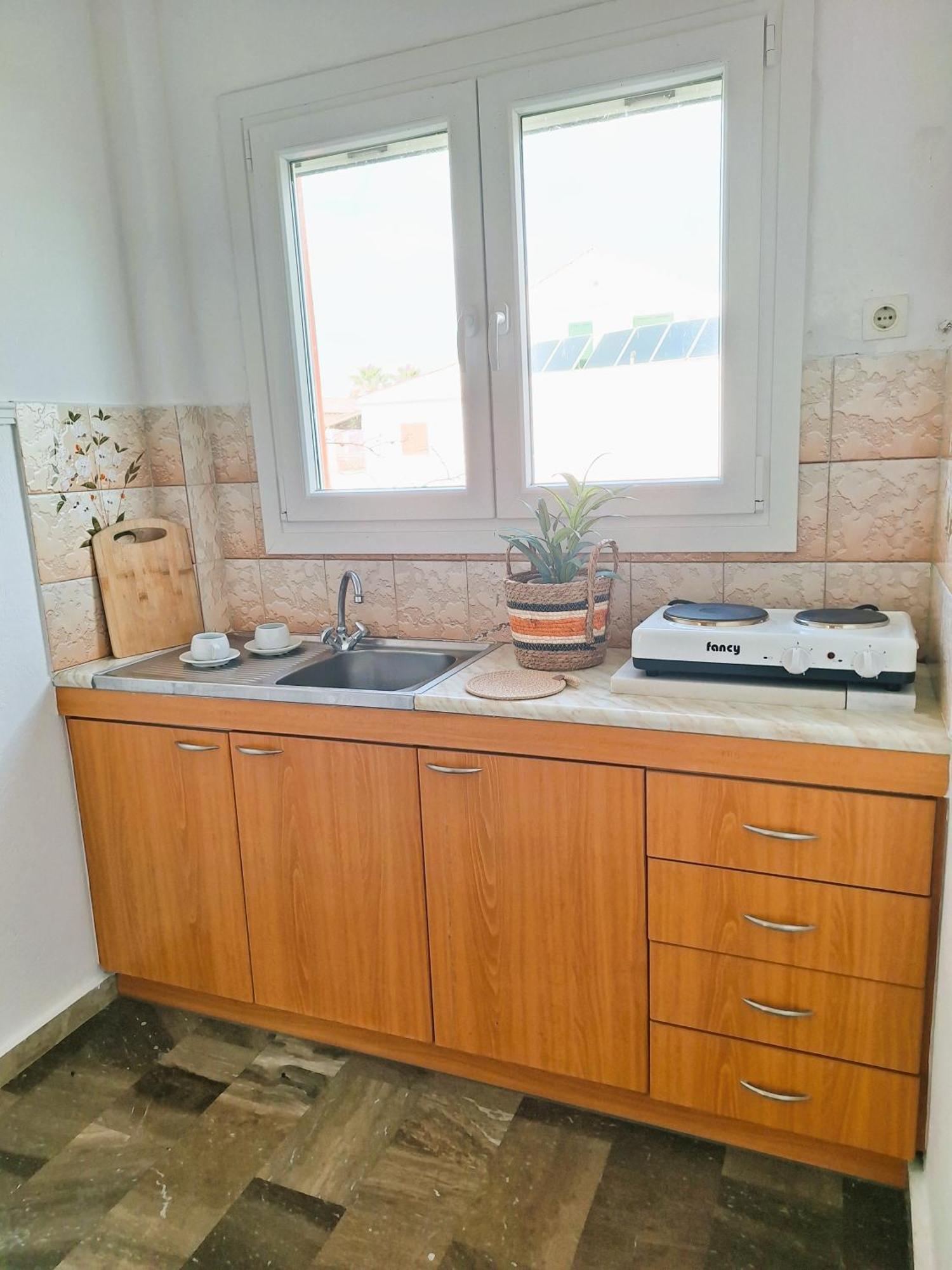 Cavos Sunrise Beach Apartments 카보스 외부 사진