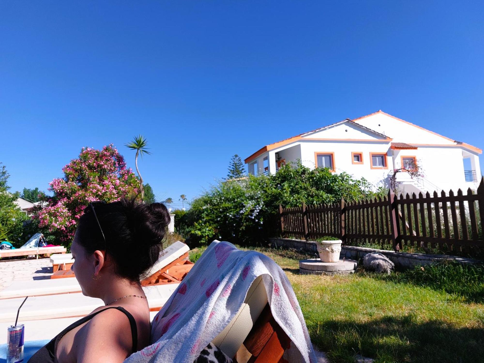Cavos Sunrise Beach Apartments 카보스 외부 사진